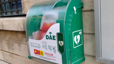 Comment utiliser un défibrillateur ?