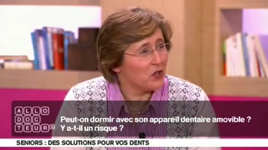 Dentier : peut-on dormir avec ?