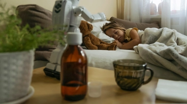 Près de la moitié des parents américains auraient déjà donné de la mélatonine à leur enfant.