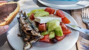 Les sardines faites maison par le restaurateur sont soupçonnées d'être à l'origine de la contamination