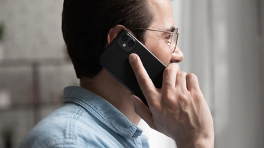 L'iPhone 12 dépasse de 1,74 W par kilogramme la valeur limite réglementaire