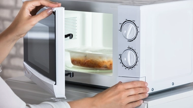 Comment cuisiner au micro-ondes ?