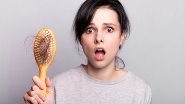 En automne, vous perdez plus facilement vos cheveux