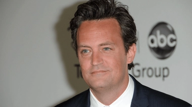 Matthew Perry (1969-2023) est un acteur americano-canadien, célèbre pour sa prestation dans Friends