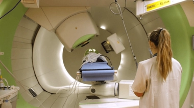 Cancer : qu'est-ce que le traitement par protonthérapie ?