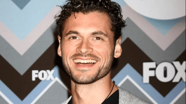 Adan Canto avait notamment interprété le super-héros Solar dans les films X-Men ainsi que le Ministre Lara dans la série Narcos
