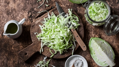 Le chou peut être difficile à digérer et entraîner des maux de ventre et des ballonnements