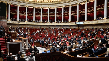 L'Assemblée nationale a finalement adopté la notion de délit après deux votes