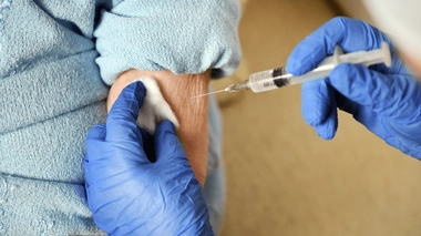 Chaque année, la bronchiolite entraîne l’hospitalisation de 25 000 personnes âgées ou affaiblies et la mort d’entre 5 000 et 10 000 d’entre elles