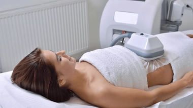 La cryolipolyse n'est pas conçue pour maigrir, mais pour détruire les dépôts de graisse localisés dans certaines parties du corps.