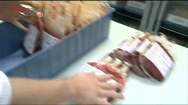 Première transfusion de sang artificiel au monde