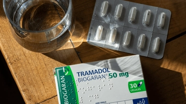 Le tramadol est utilisé dans le traitement de douleurs aiguës
