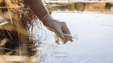 Les jeunes enfants, les personnes âgées et fragiles sont principalement à risque face à l'épidémie de choléra