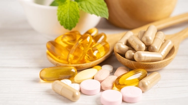 Le risque de mortalité serait 4 % plus élevé chez les utilisateurs de multivitamines