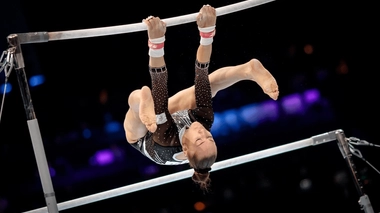 Kaylia Nemour a remporté la médaille d'or aux barres asymétriques