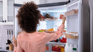 Dans un frigo, chaque aliment doit être rangé à la bonne place