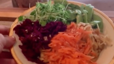 Salade arc-en-ciel pour 4 personnes