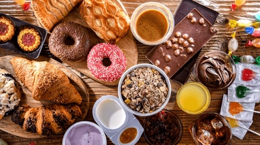 La consommation d'aliments sucrés entraîne un pic de libération de dopamine