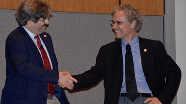 Gary Ruvkun et Victor Ambros ont eu le Prix Nobel de médecine