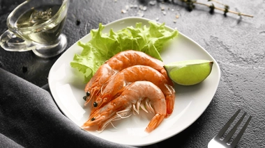 Les crevettes crues sont à bannir durant la grossesse