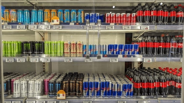 Les boissons énergisantes, très en vogue, ne sont pas sans danger