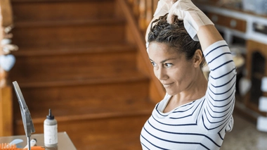 Préférez les colorations végétales ou biologiques aux teintures semi-permanentes