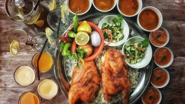 Riche en protéines, le poulet est parfait pour démarrer une journée de jeûne (photo d'illustration)