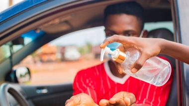 Les Kinois sont appelés à respecter les gestes barrières (photo d'illustration)