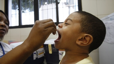 Le manque de vaccination facilite la transmission de la polio (photo d'illustration)
