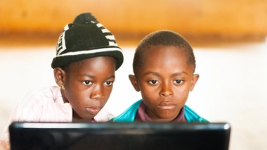 La surexposition aux écrans est dangereuse pour la santé de nos enfants (Illustration)