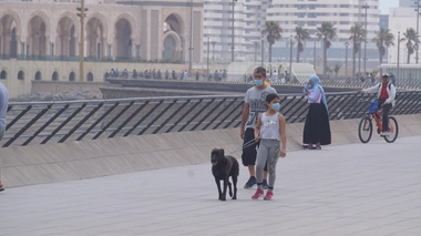 Nombreux sont les Casablancais qui n'hésitent pas à se balader dans la corniche de Aïn Diab