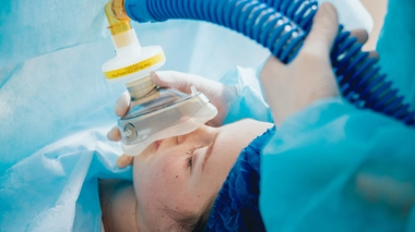 Pré-oxygénation pour anesthésie générale (photo d'illustration)