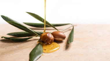 L'huile d'argan, utilisée pour les cosmétiques et l'alimentation
