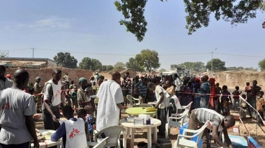 Une équipe MSF menant une vaccination contre la rougeole à Beboto, au Tchad, en février 2020
