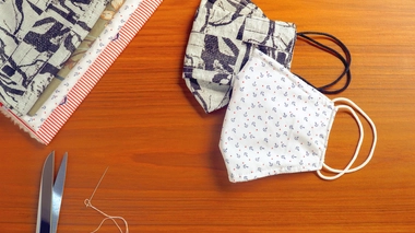 Le masque en tissu rencontre un grand succès dans plusieurs pays africains (photo d'illustration)