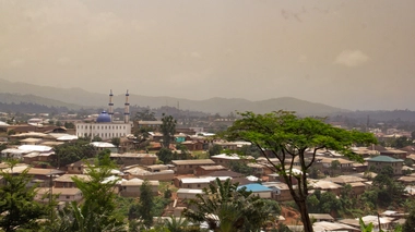Vue panoramique sur le centre de Bamenda (photo d'illustration)