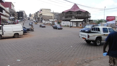 Au Cameroun, l'hôpital public est un grand malade (Illustration)