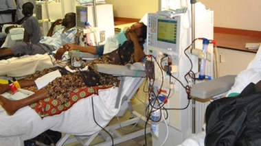 Au Cameroun, les insuffisants rénaux regrettent le manque de kits de dialyse