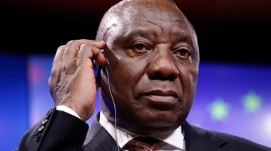 Entièrement vacciné, le président Cyril Ramaphosa a été testé positif au Covid