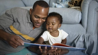 Parler avec bébé, c’est une excellente façon d’accompagner le développement de son langage