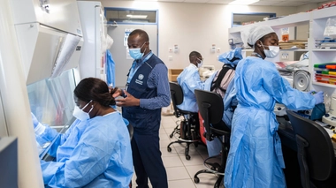 Le séquençage est toujours l'un des obstaclesd de la lutte anti-Covid en Afrique