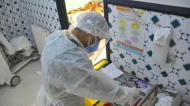 En Tunisie, une campagne de vaccination anti-Covid menée tambour battant