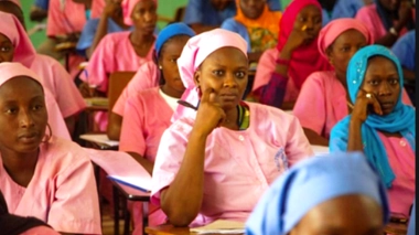 Des sages-femmes en formations