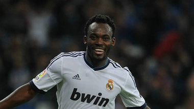 Michael Essien avec les couleurs du Real Madrid