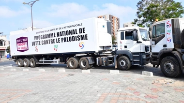 Des camions du Programme national de lutte contre le paludisme 