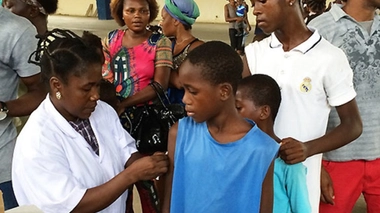 Le vaccin contre la fièvre jaune protège au moins 10 ans