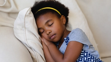 Une jeune fille qui dort