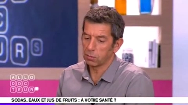 Boire du soda le soir favorise-t-il l'insomnie ?