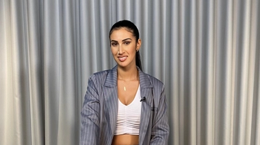 La chanteuse de R'n'b Lyna Mahyem se raconte dans la Consult