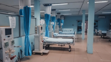 Des lits dans un hôpital